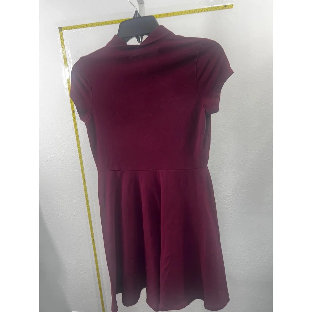 The Childrens Place Girls Burgundy Ruffle Polo Dress School Uniform Maroon XL 14 - Picture 2 of 2